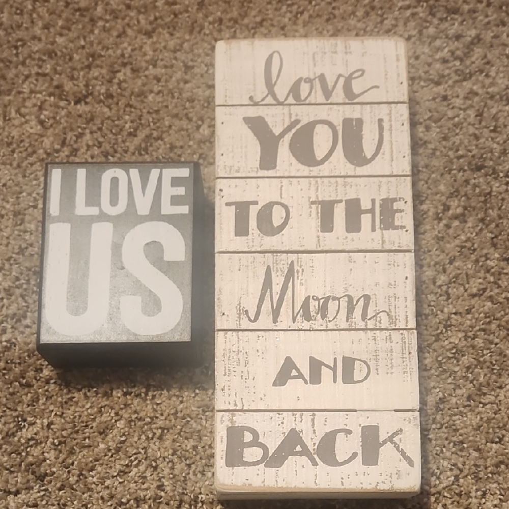 Decorative Wooden Sign Set - Love You to the Moon and Back